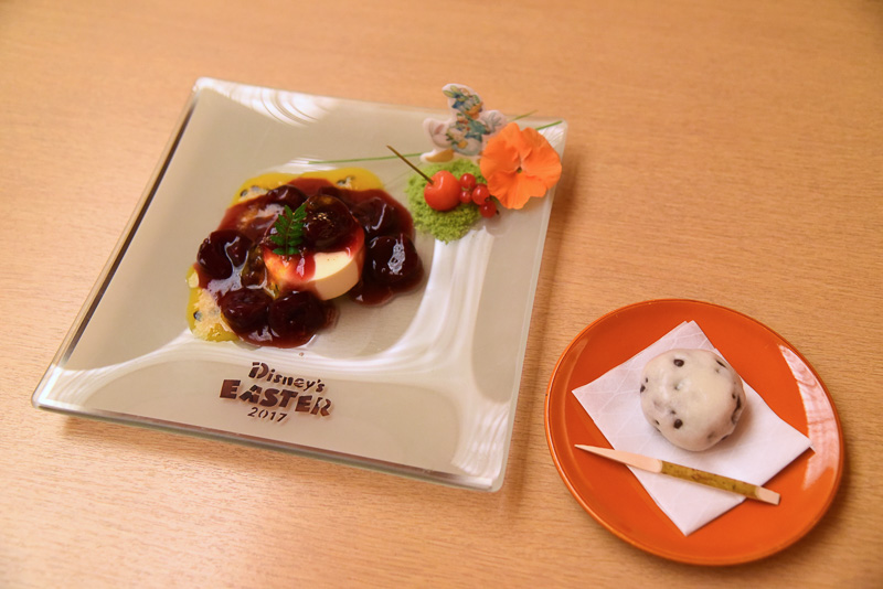 「チェリージュビレ バニラアイスクリーム添え パッションフルーツのソース 山椒の香り」と薄皮饅頭