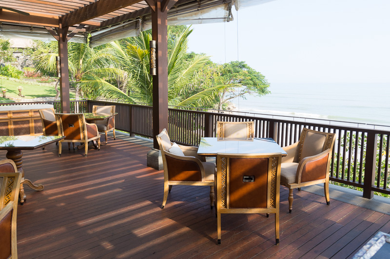 2階に宴会場。カウンターキッチンのあるテラスも