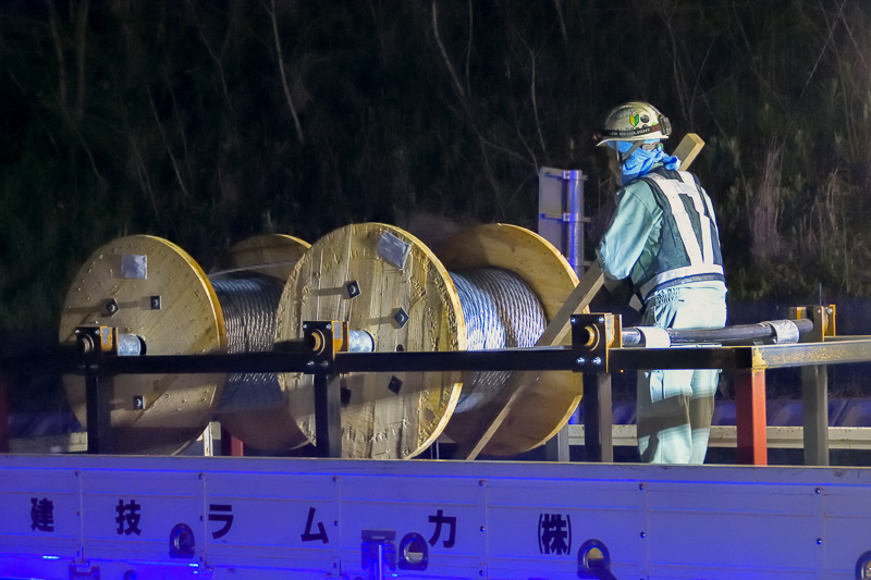 荷台には、残り2条のワイヤーロープ積まれて、現場に卸していた