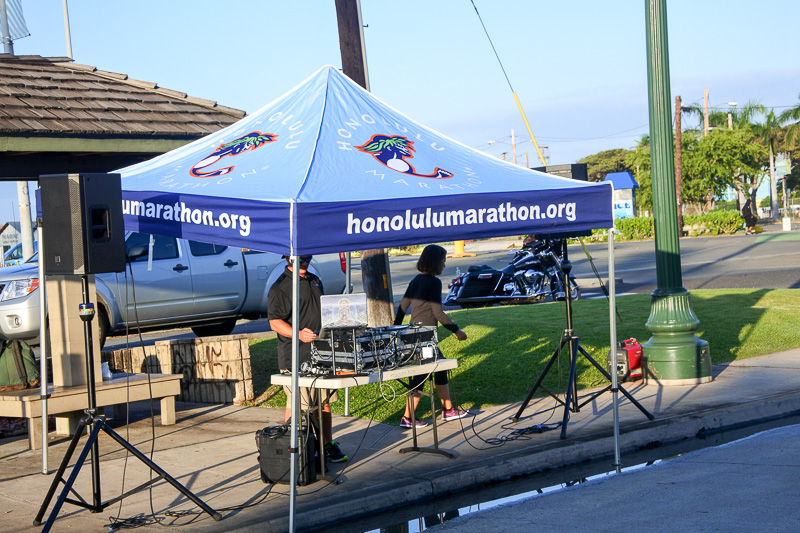 DJブースからは走りやすいリズムの音楽をプレゼント