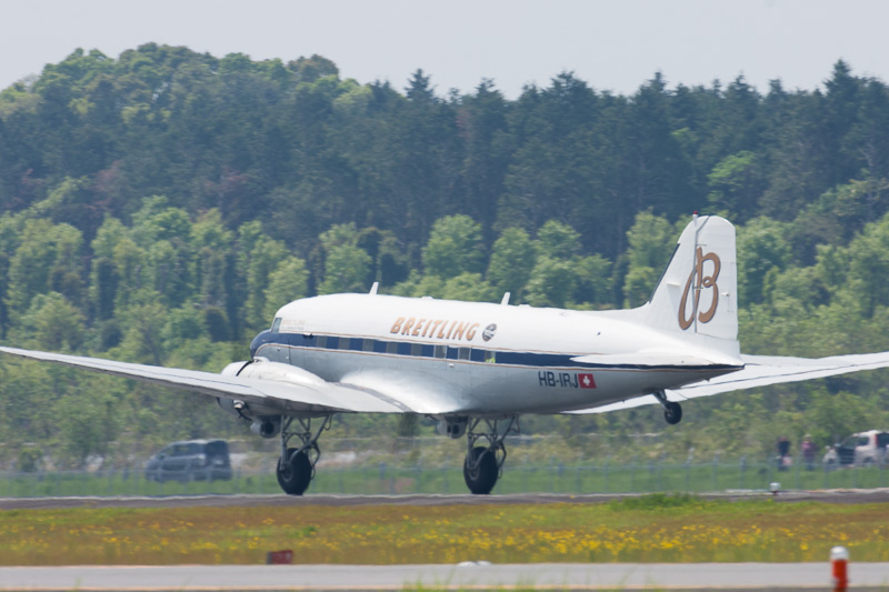 25滑走路に着陸