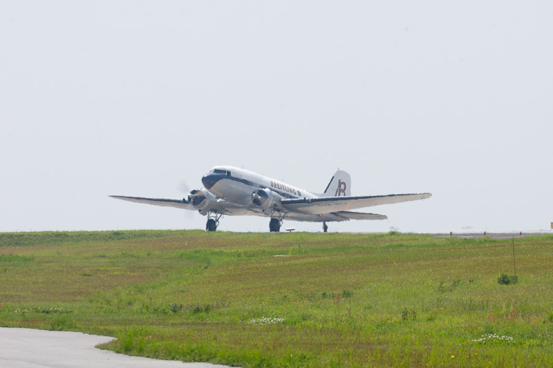 熊本空港ターミナルに向け地上走行