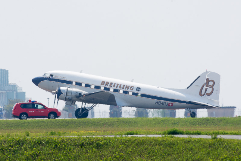 熊本空港ターミナルに向け地上走行