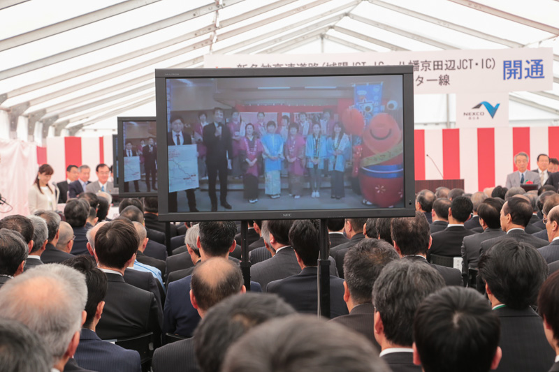 京丹後市からは、旅館の女将たちが出演した