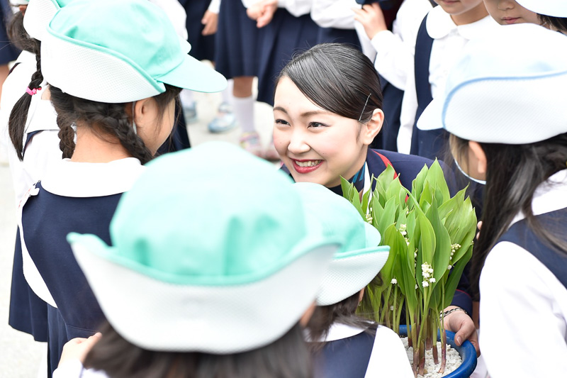 太宰府天満宮幼稚園の園児たちと「香りの交流」