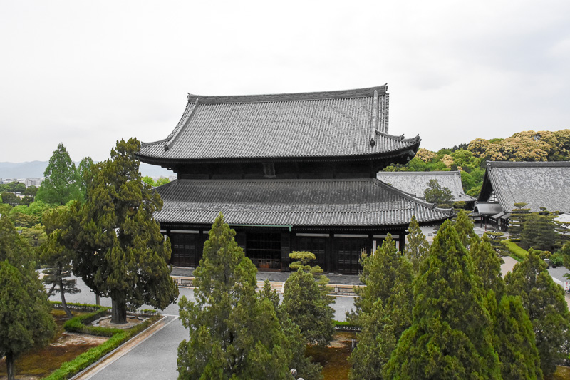 昭和に再建された本堂