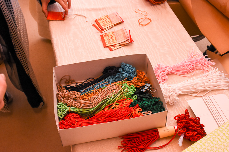 プレスツアーではお守り作り体験も催された。これは普段は実施していない