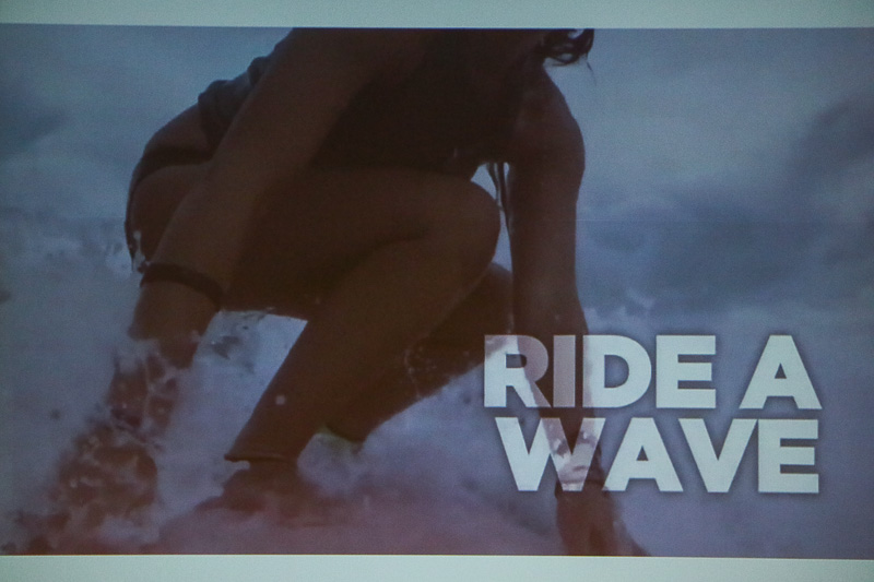 グアムを紹介するイメージ映像が流れた