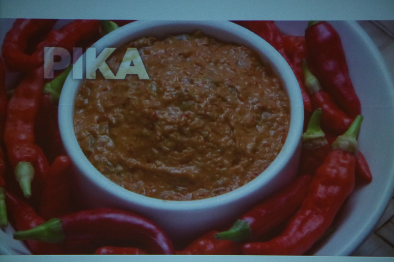 グアムを紹介するイメージ映像が流れた