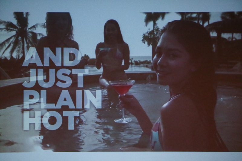 グアムを紹介するイメージ映像が流れた