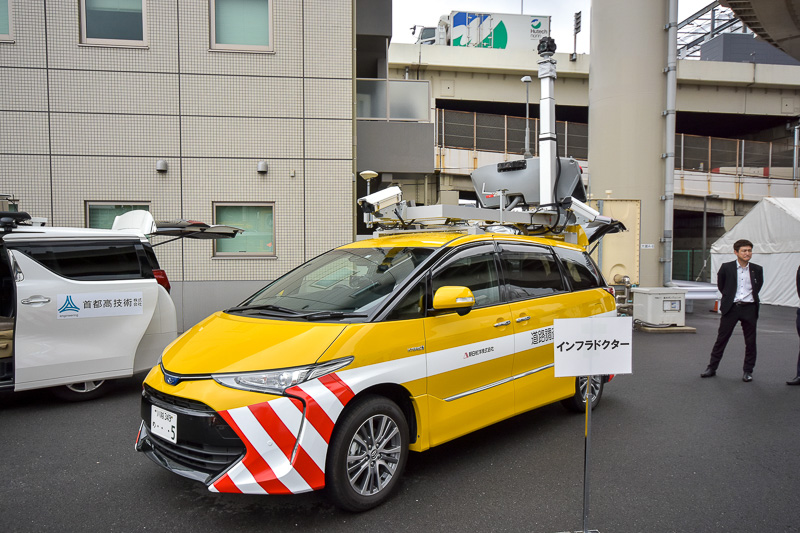 インフラドクターで使う3次元点群データを取得するMMS（モービル・マッピング・システム）車