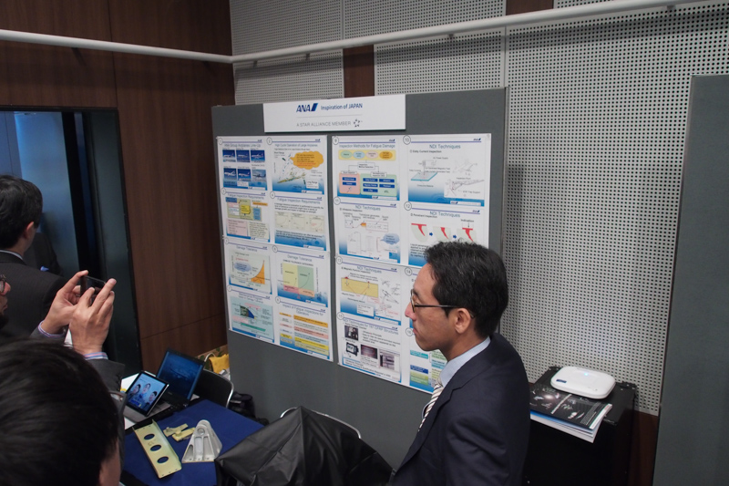 ANAのブース。こちらも交換したパーツを展示