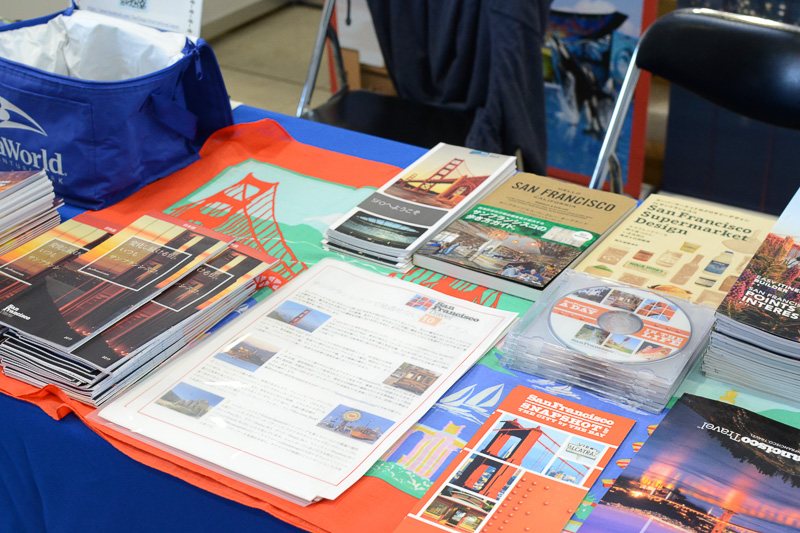 現地のガイドマップなど多数取り揃えていたサンディエゴ観光局ブース