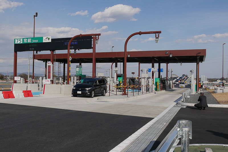 2月26日に開通した直後の常総IC