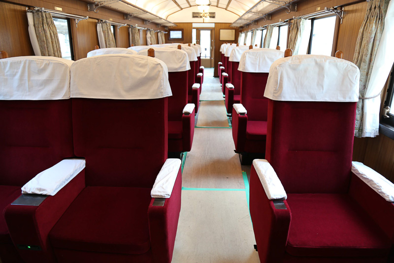 グリーン車（1号車）