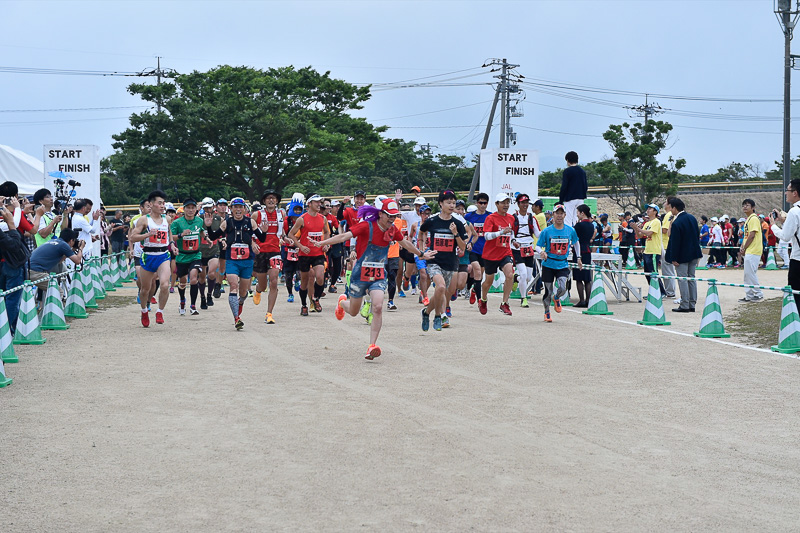 6時にダブルフルマラソンがスタート