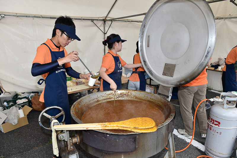 長州鶏を使用したカレーでしっかり栄養補給
