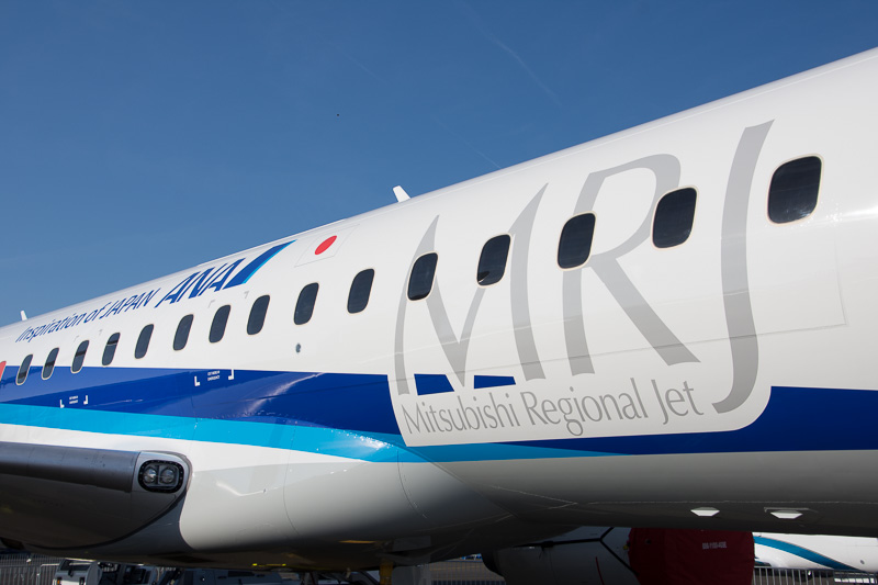 欧州の航空ショーで初展示となるMRJ