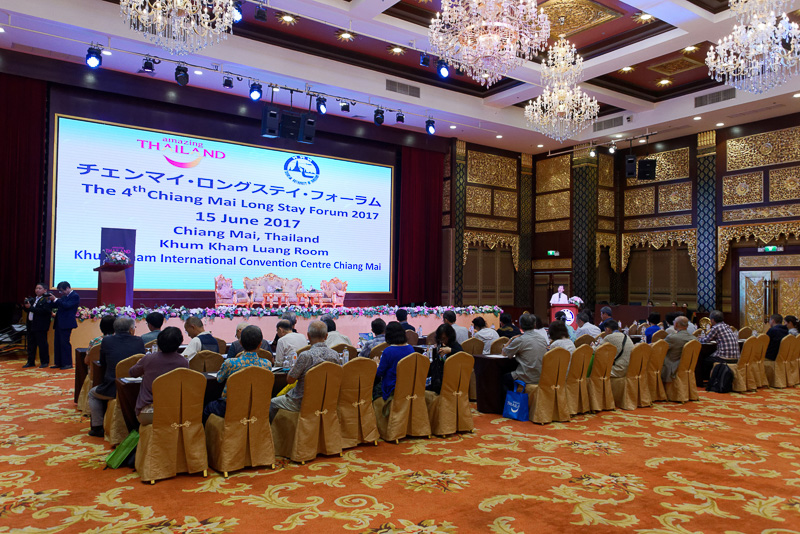 チェンマイの下見ツアーなどで訪れた日本人36人が参加した