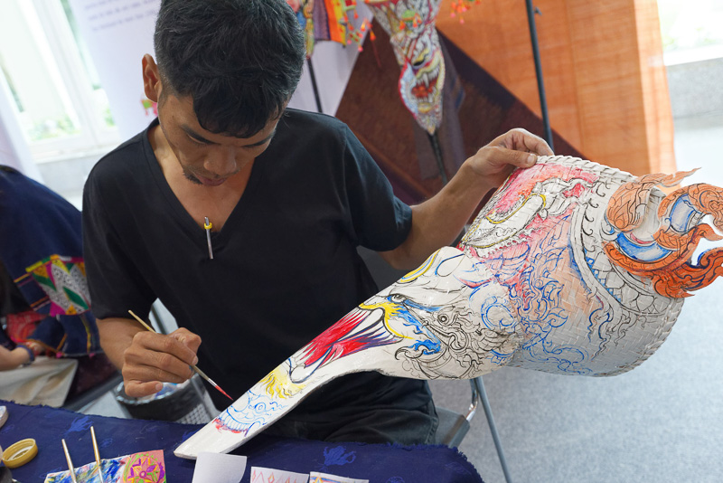 織物、陶器、木工細工などがあり、実際の製作風景も見られた