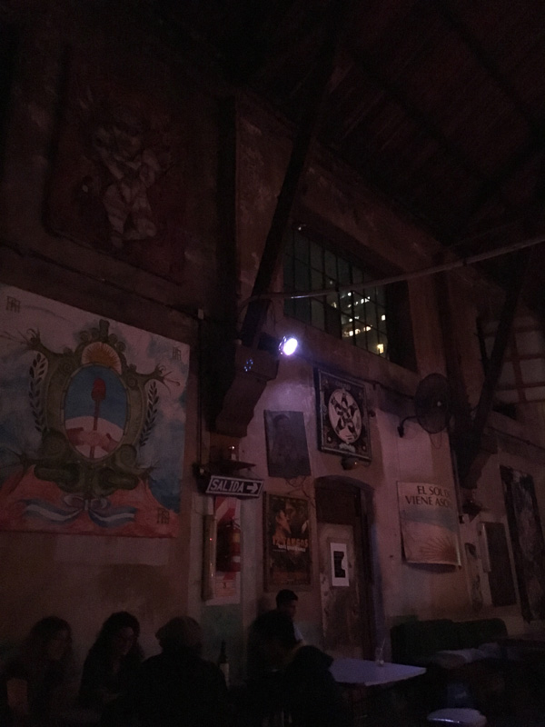 La catedral clubの店内。天井が高くてかなり広いです