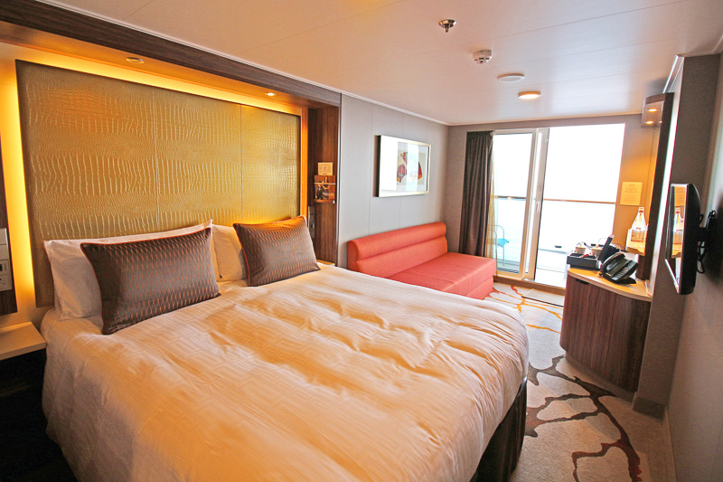 プライベートバルコニー付きの「バルコニーステートルーム」。客室は28m<sup>2</sup>または17m<sup>2</sup>、バルコニーは3m<sup>2</sup>