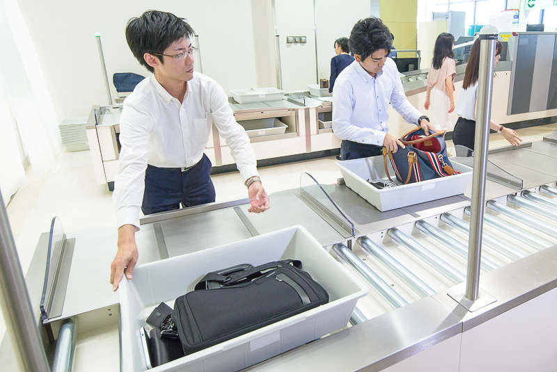 スマートレーンのデモンストレーション（写真提供：関西エアポート）