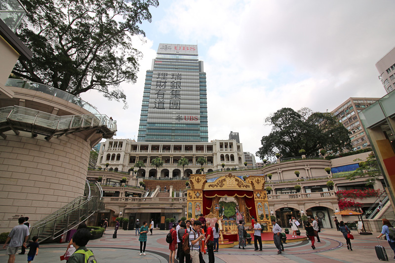 旧水上警察のコロニアル建築を活かしつつリニューアルした「1881ヘリテージ」