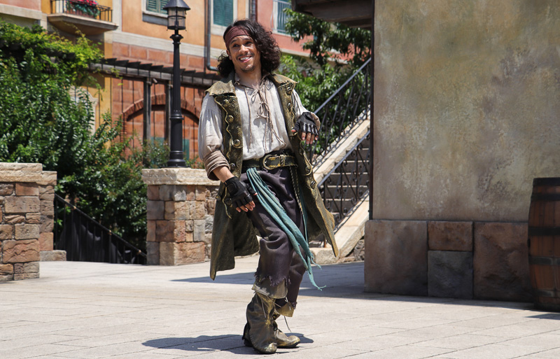 軽快なトークと四足走行が得意な「サンダー・スプリング」