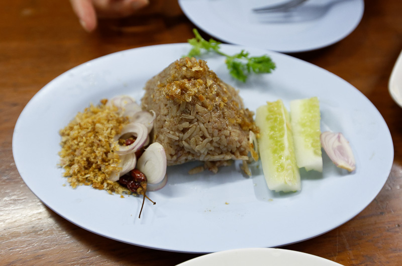 「フアンペン」の「カオニャオ」。20バーツ（約60円）