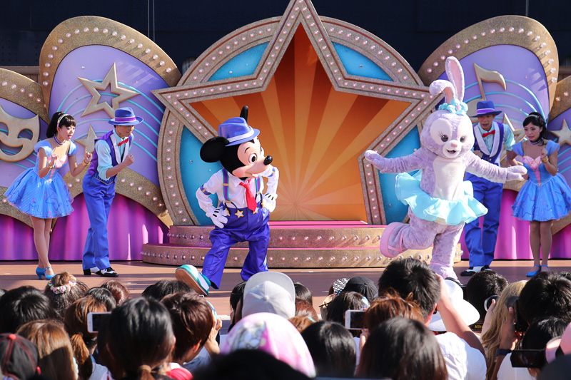 ステラ・ルーにも教えるがうまく踊れない