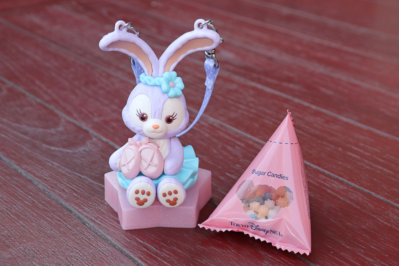 「シュガーキャンディー、ミニスナックケース付き」（920円）