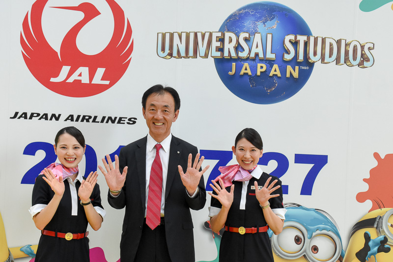 株式会社ジェイエア 代表取締役社長 大貫哲也氏も記念撮影に応じた