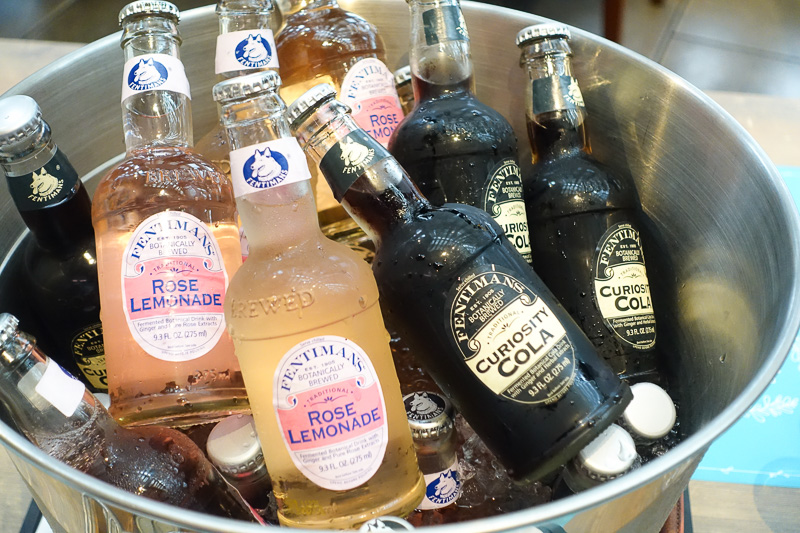 FENTIMANS「キュリオスティーコーラ」とFENTIMANS「ローズレモネード」