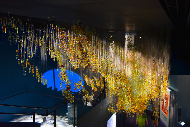 Hanna Vihriälä氏による彗星のオブジェ。館内に流れるサウンドを聞きながら制作したという<BR/>（C）Moomin Characters<sup>TM</sup>