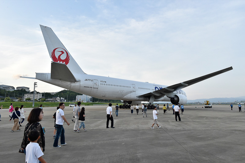 今年はJALが航空機の説明を担当するということで、JALの機体に集合