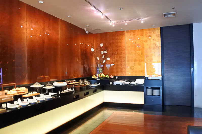 31階のクラブフロアのラウンジは景色のよさがウリ。出来立てメニューが味わえるとともに、周りを気にせず過ごせるのもいい