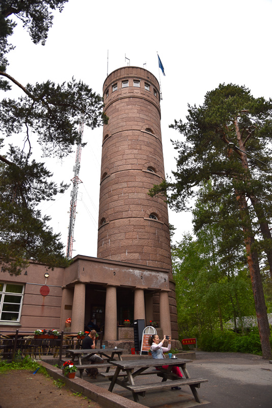 地元民の憩いの場でもある「ピューニッキ展望台」と「ピューニッキ・タワーカフェ」