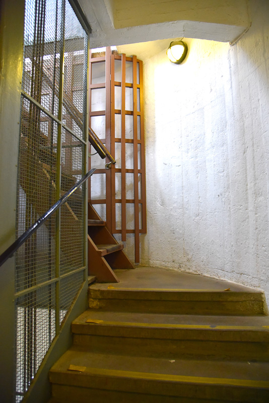 帰りは階段がオススメ