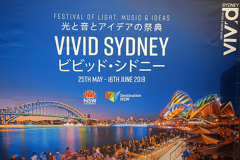 オーストラリア ニュー・サウス・ウェールズ州首相、光と音とアイデア