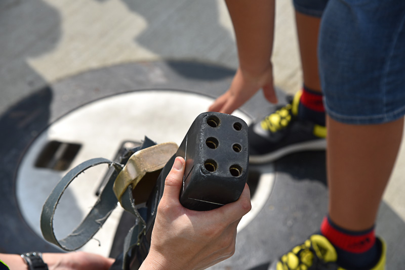 コンセント部分の形状の違いもしっかり確認