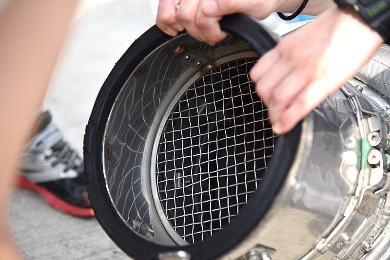 ホースの出口には網が装備されていた