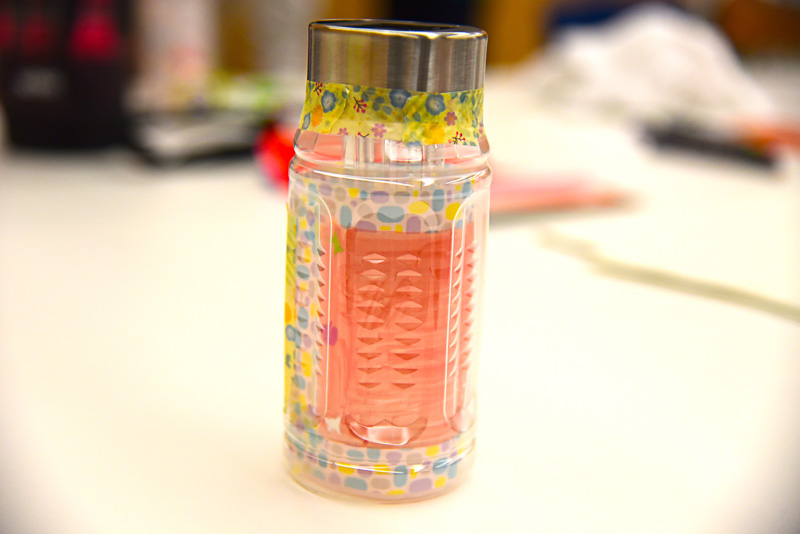 ちょこんと愛らしいパーツがポイント。全体を塗るのも大変だったとのこと