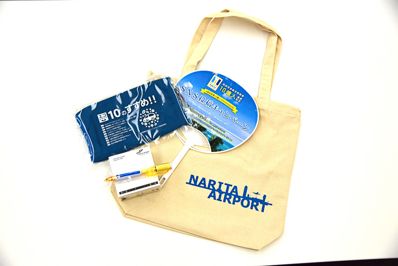 参加者に配布されたオリジナルグッズの数々