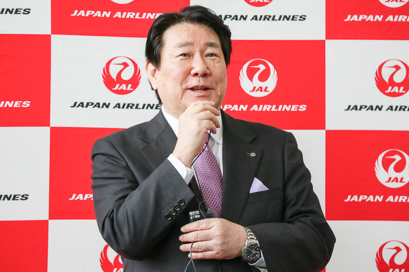 パイロット時代、オーストラリアへの乗務では現地のシーフードとワインが楽しみだったと語る植木義晴氏