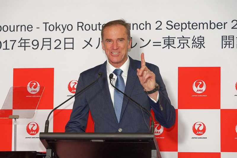 メルボルン空港 CEO ライエル・ストランビ氏