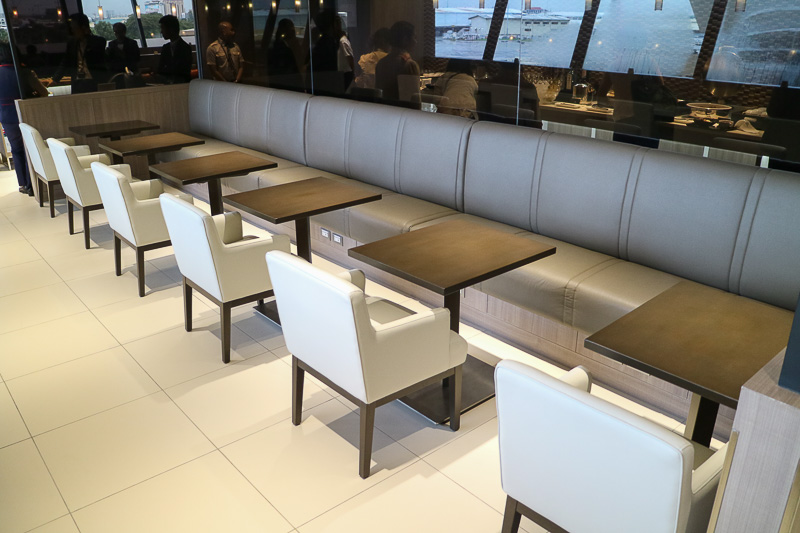 ダイニングスペースは22席