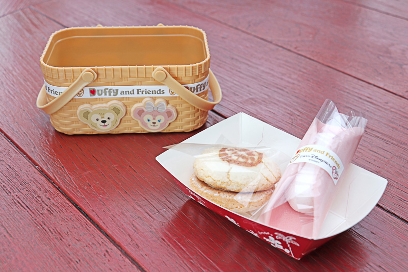 「オムレットロール＆ダックワーズ、スーベニアケース付き」（1000円）