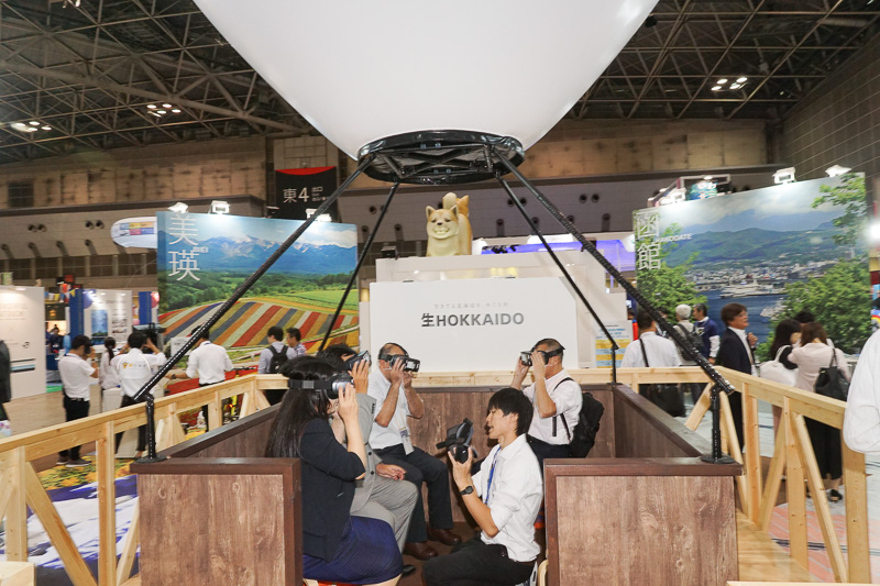 中ではVRを使った空中散歩が楽しめる