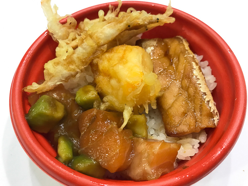 富山白えびますとろ丼